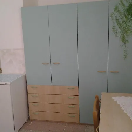 Al Borgo Vacanze B&B 토르토라