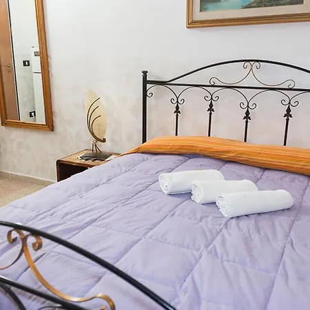 Al Borgo Vacanze 토르토라